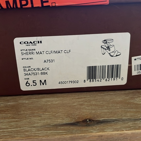 COACH sandals 6.5 - Picture 6 of 8